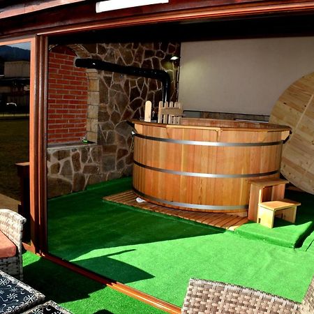 Family Hotel Daisy Borino Экстерьер фото