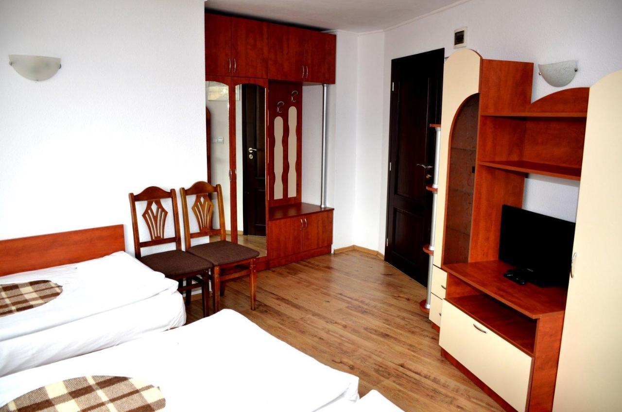 Family Hotel Daisy Borino Экстерьер фото