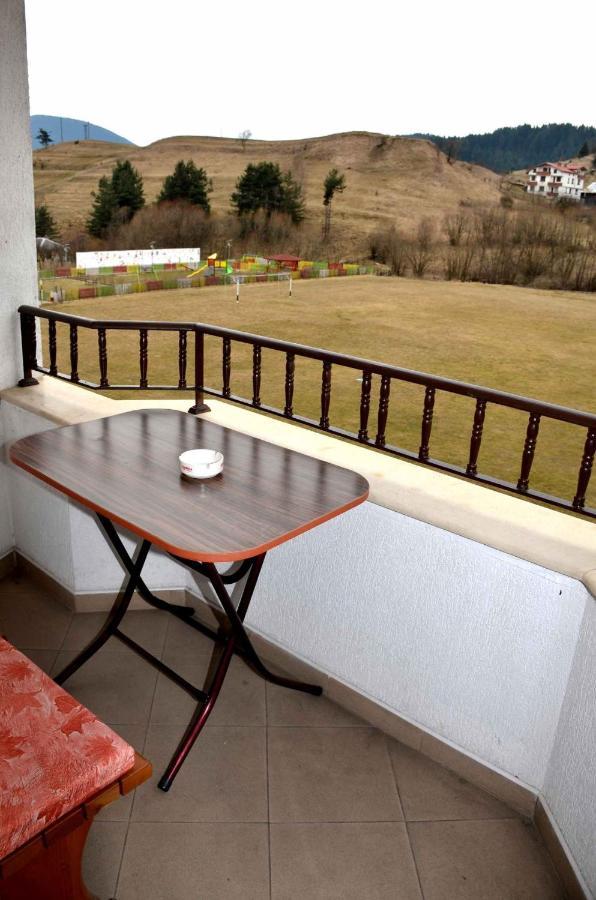 Family Hotel Daisy Borino Экстерьер фото